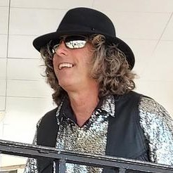 Circular photo of Akuda